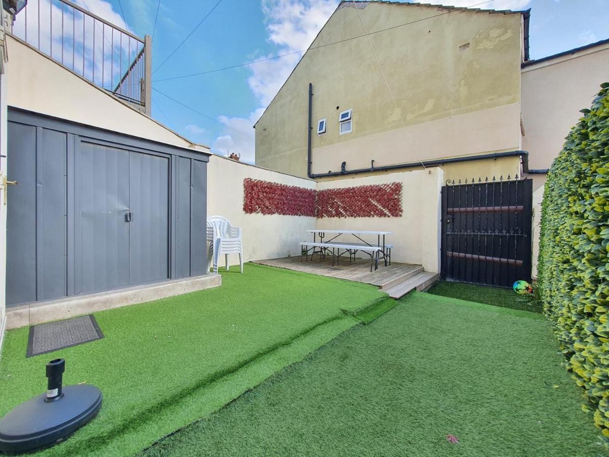 Villa Dysa Crystal House Blackpool Exterior foto